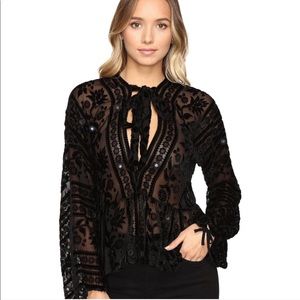 XS for love and lemons J’Adore Black Top